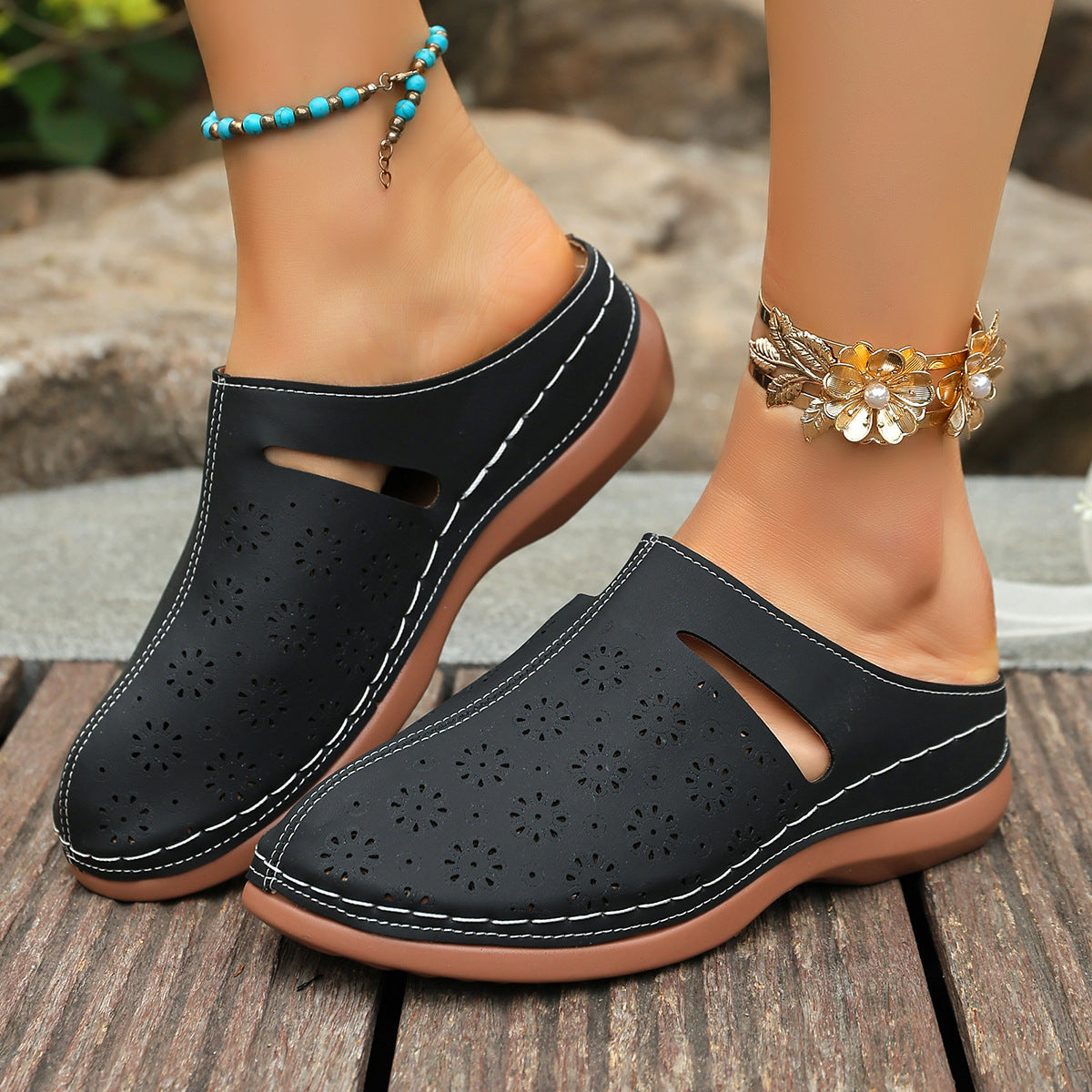 Hollow-out Thick-soled Vintage-style Women's Slippers