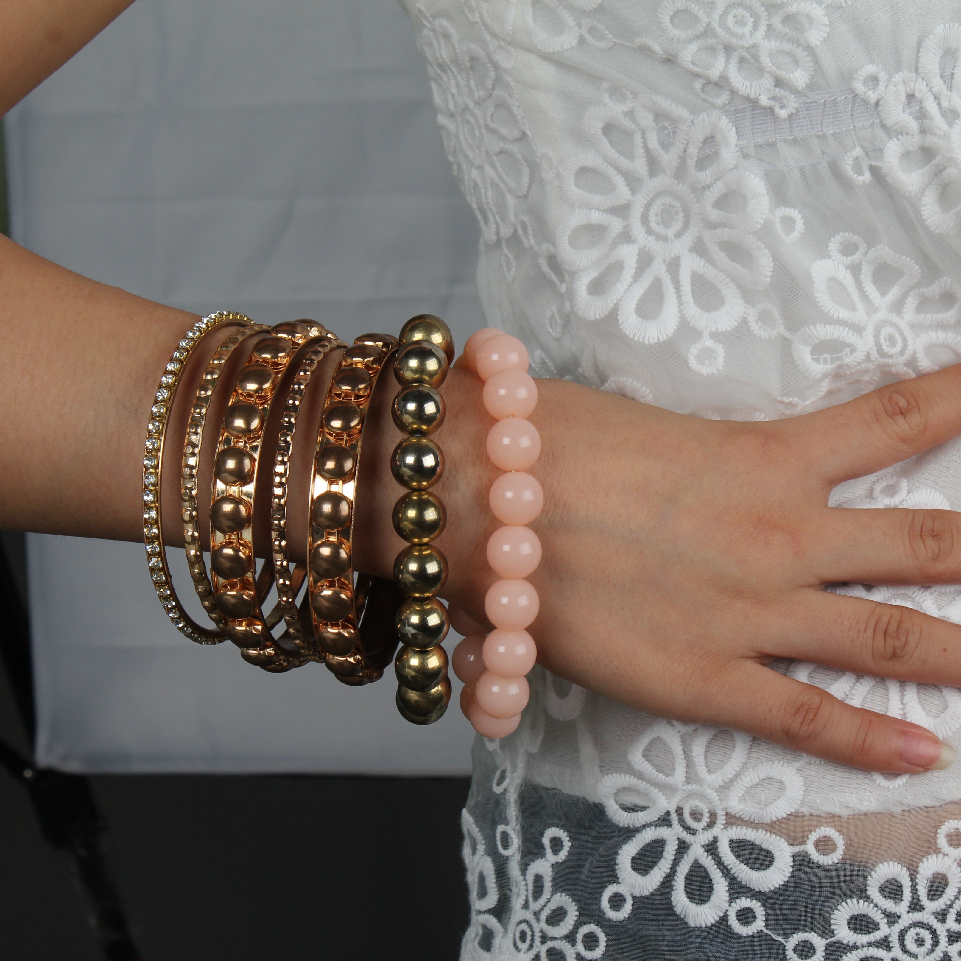 7-Piece Retro Burnished Gold Inlaid Rhinestones Bangle Bracelet Set