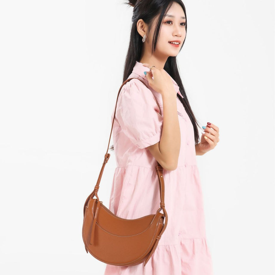 Niche And Unique Fashion Shoulder Bag