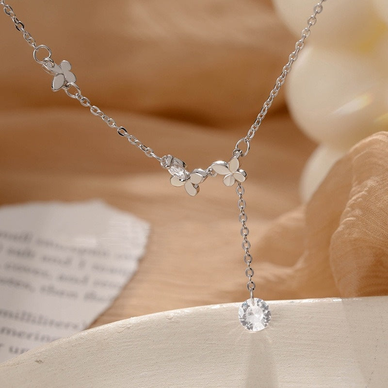 Butterfly Anklet, Featuring An Exquisite Butterfly Design That's Agile And Elegant. The Thin Chain Fits The Ankle Snugly, Glows With A Faint Shimmer, Adding Romantic Ingenuity To Summer Outfits.