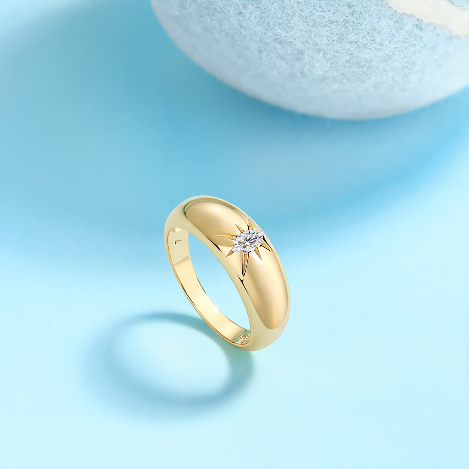 Eight-prong Radiance - A Fashionable And Luxurious Jewelry Piece Set With Moissanite S925 Sterling Silver And Gold-plated Diamond