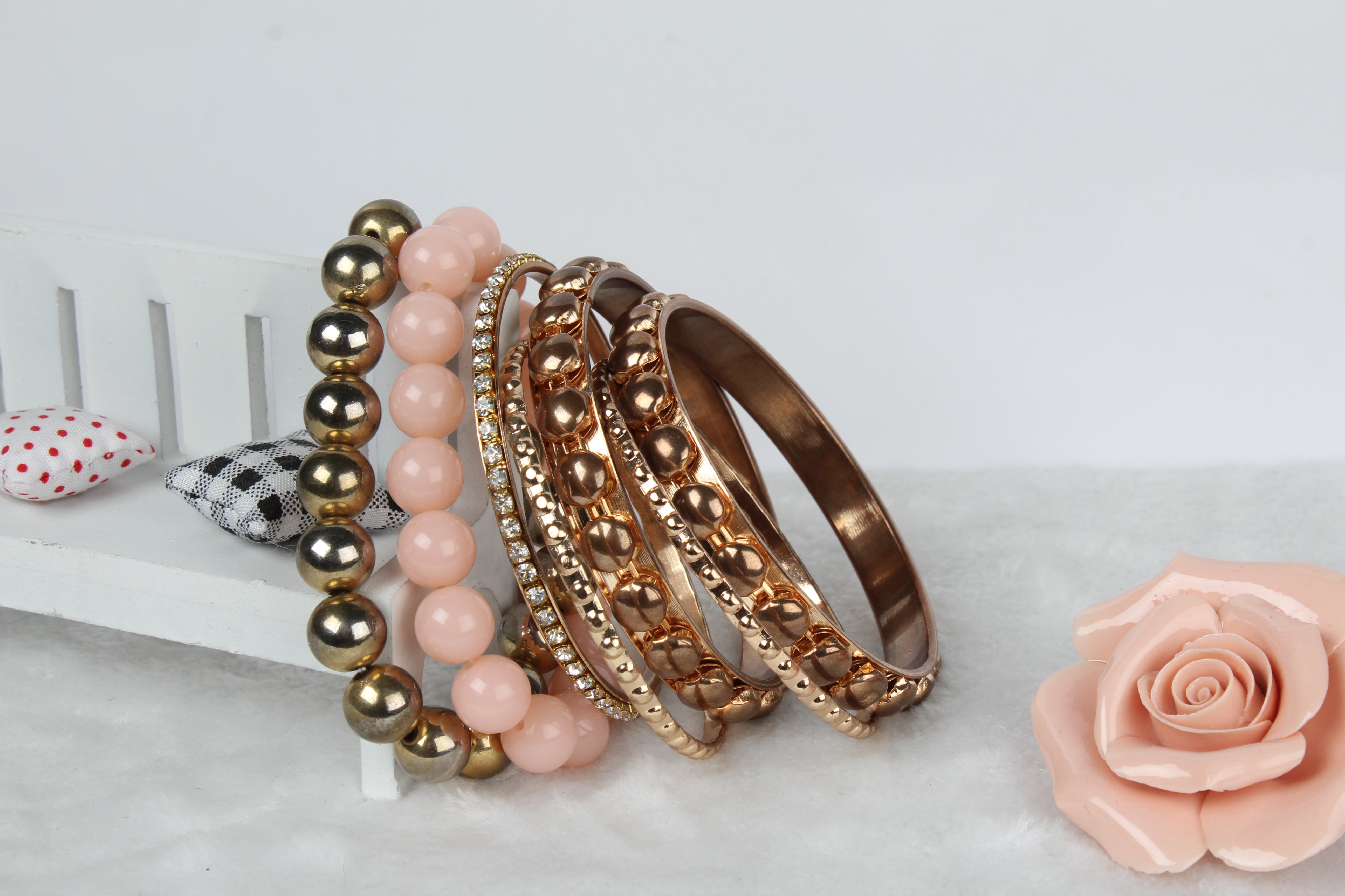 7-Piece Retro Burnished Gold Inlaid Rhinestones Bangle Bracelet Set
