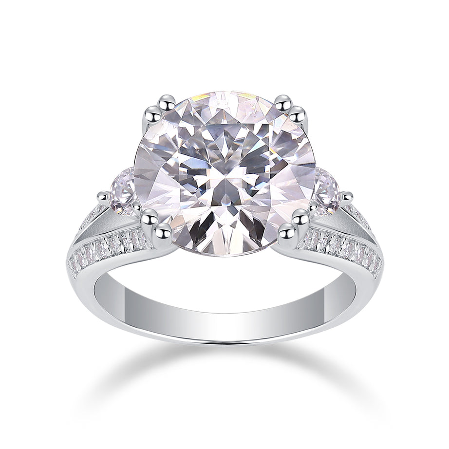 Elegant Radiance - A Fashionable And Luxurious Jewelry Piece Set With 5-carat Moissanite S925 Sterling Silver And Platinum-plated Diamond