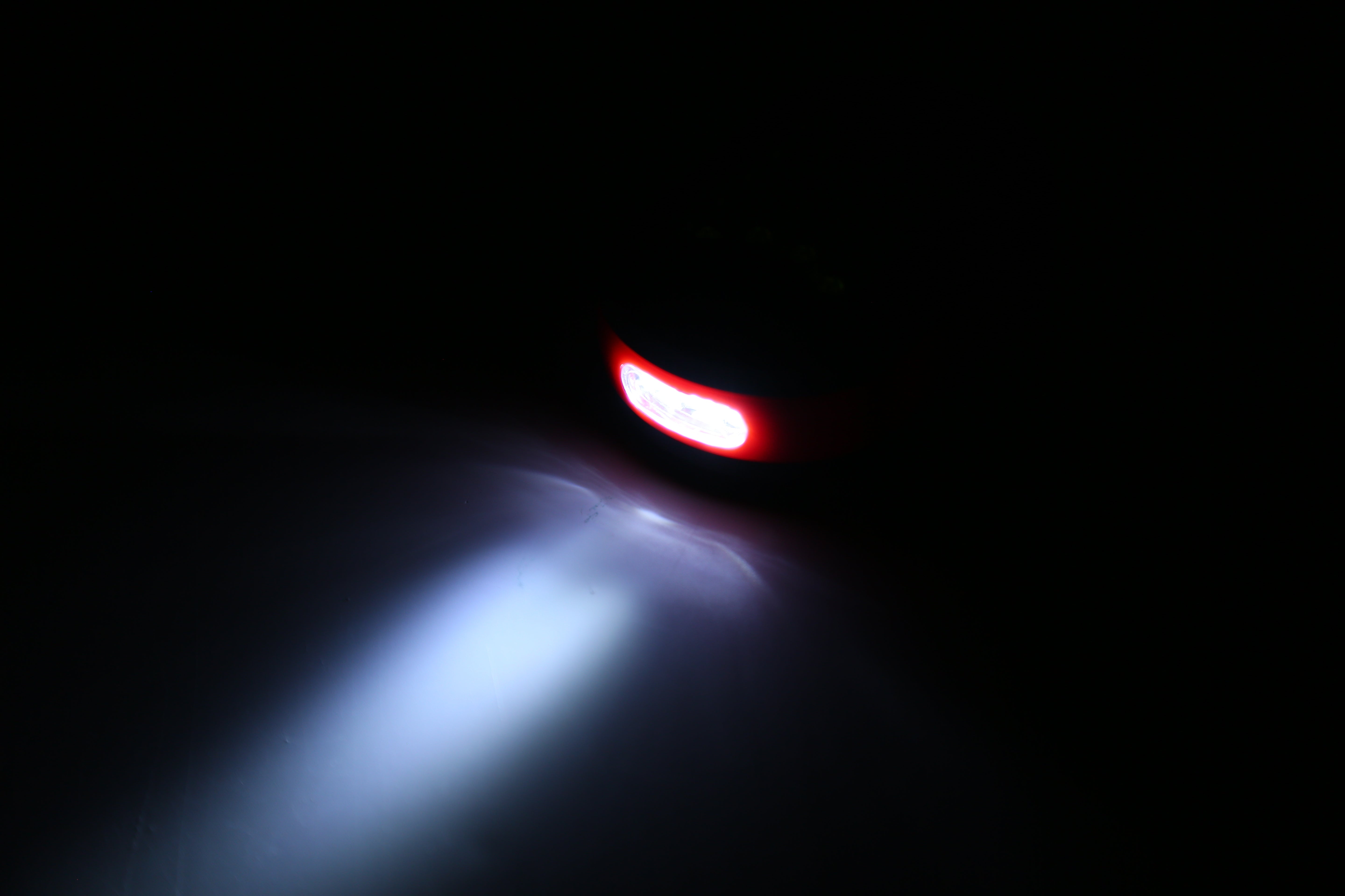 1Pc Magnetic LED Work Light With Hook Compact Flashlight For Camping Hiking Emergency