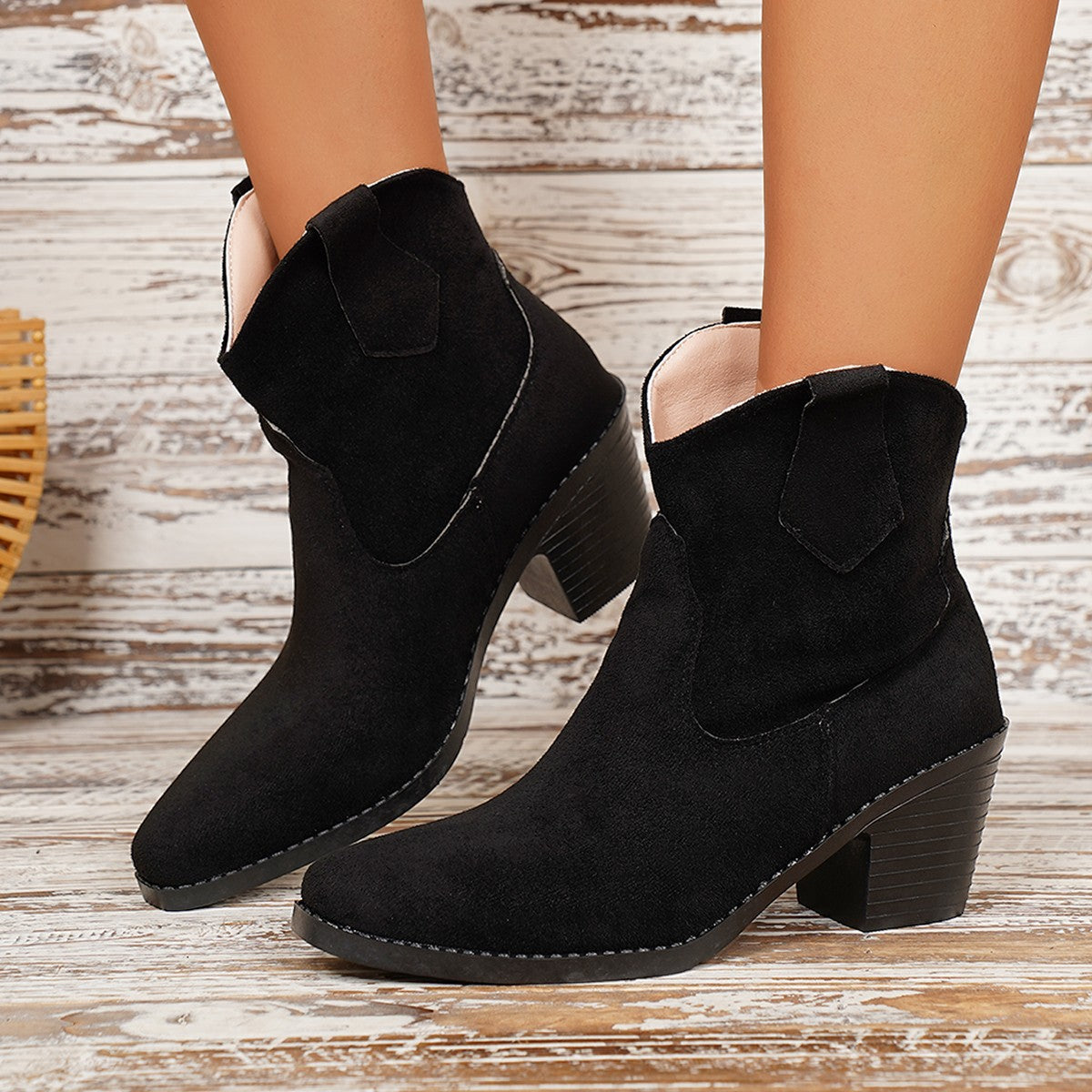 Women's Autumnwinter Ankle Boots With Chunky Heels And Pointed Toes