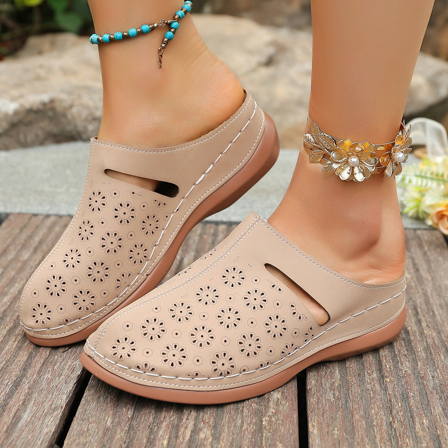 Hollow-out Thick-soled Vintage-style Women's Slippers