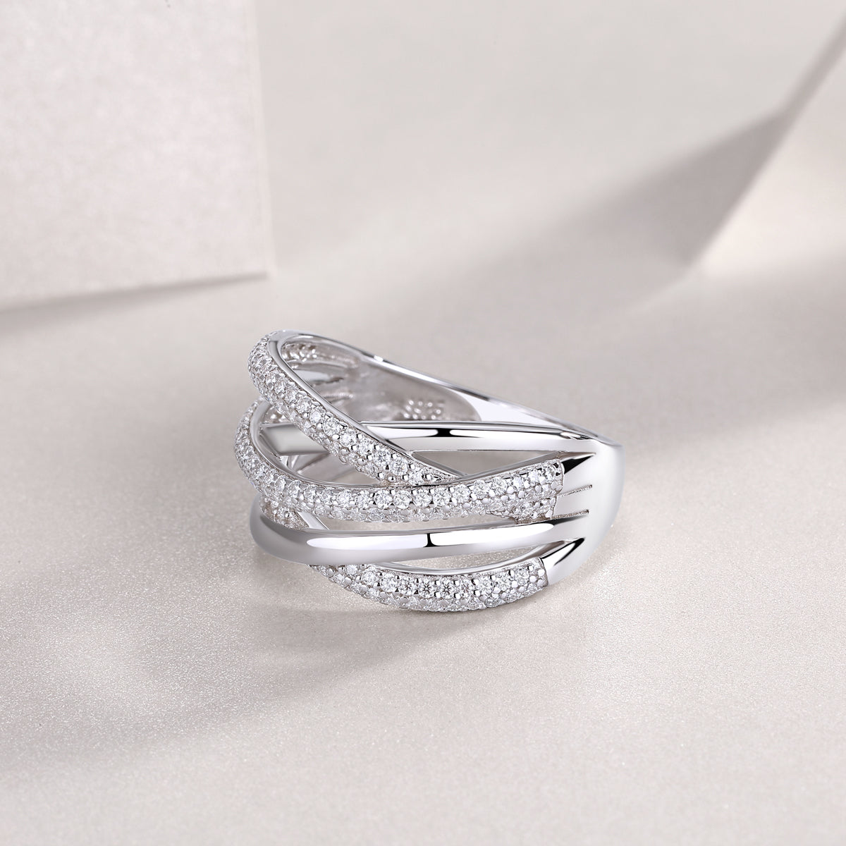Brilliant Interweaving - A Fashionable And Luxurious Jewelry Accessory Set With Moissanite S925 Sterling Silver And Platinum-plated Diamond