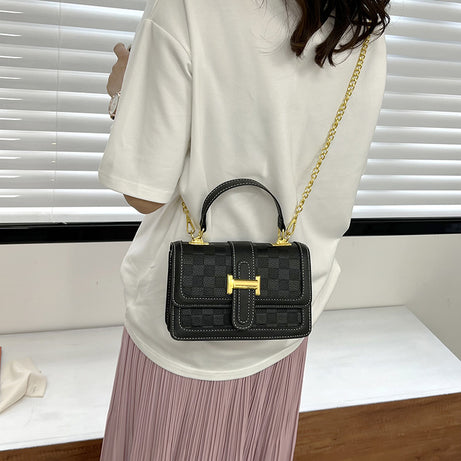 Women's Shoulder Bag Stylish Retro Handbag With An Elegant Vibe