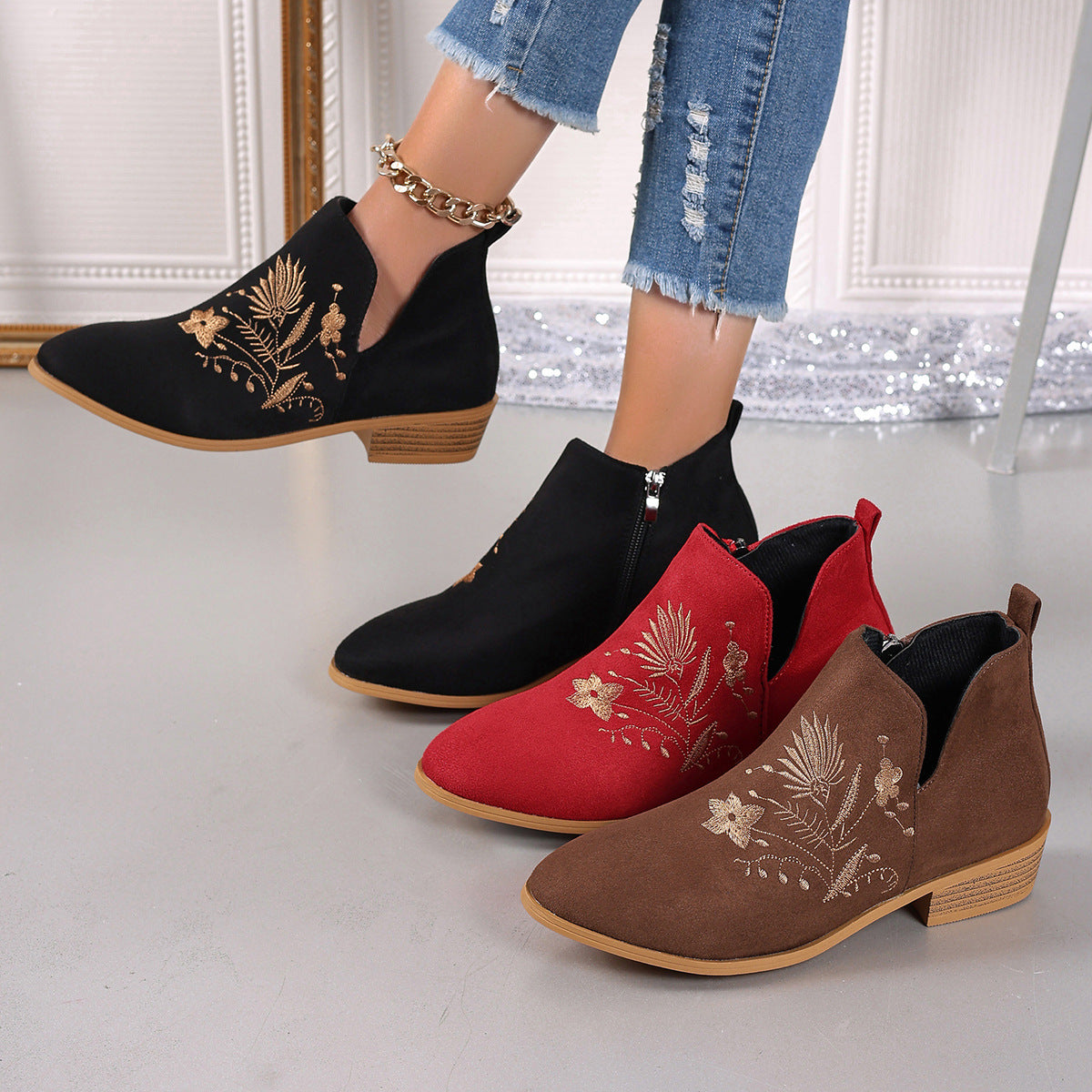 Women's European And American Fashion Pointed Printed Short Boots