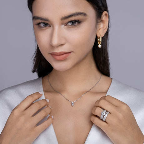 Vanilla - A Fashionable And Luxurious Jewelry Piece Set With 3-carat Moissanite S925 Sterling Silver And Platinum-plated Diamond