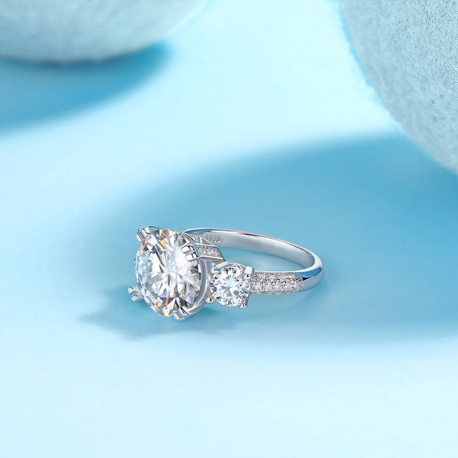Dazzling Stars - A Fashionable And Luxurious Jewelry Piece Set With 5-carat Moissan Diamond S925 Sterling Silver And Platinum-plated Diamond